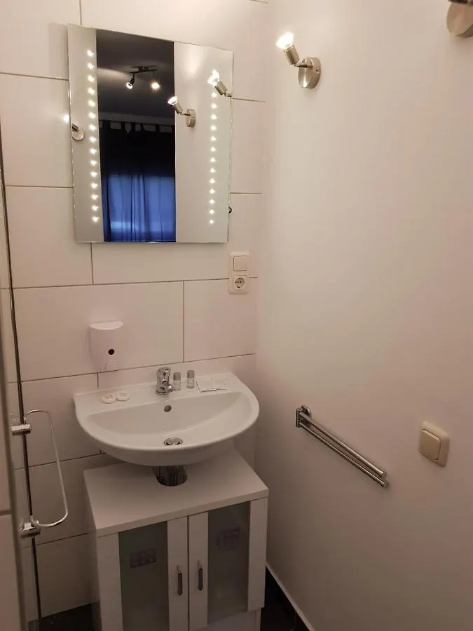 Motel 105 Nuremberg 0*,